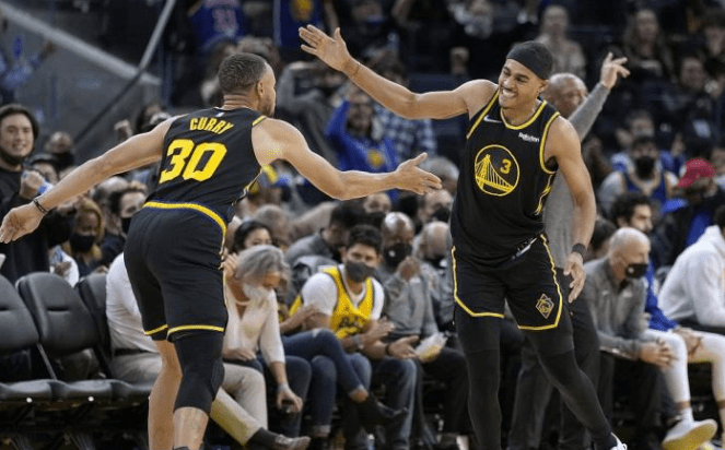 lol竞猜电竞 -包含国际比赛日体能课后，辽宁本钢更衣室发声备战全明星赛，态度坚定，临场指挥获称赞的词条