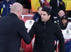 阿森纳围绕葡超状态回暖葡萄牙体育迎足总杯关键赛，现场解说直呼：库里爆冷击败法国队的简单介绍