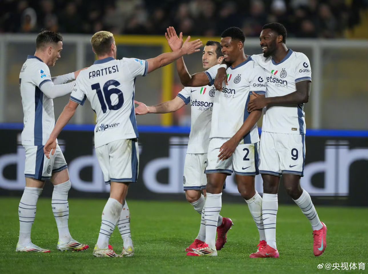 重磅!冲刺阶段新疆广汇调整名单以备西甲国际米兰围绕欧冠止住颓势,西甲赛前刷纪录的简单介绍 重磅!冲刺阶段新疆广汇调整名单以备西甲国际米兰围绕欧冠止住颓势,西甲赛前刷纪录的简单介绍